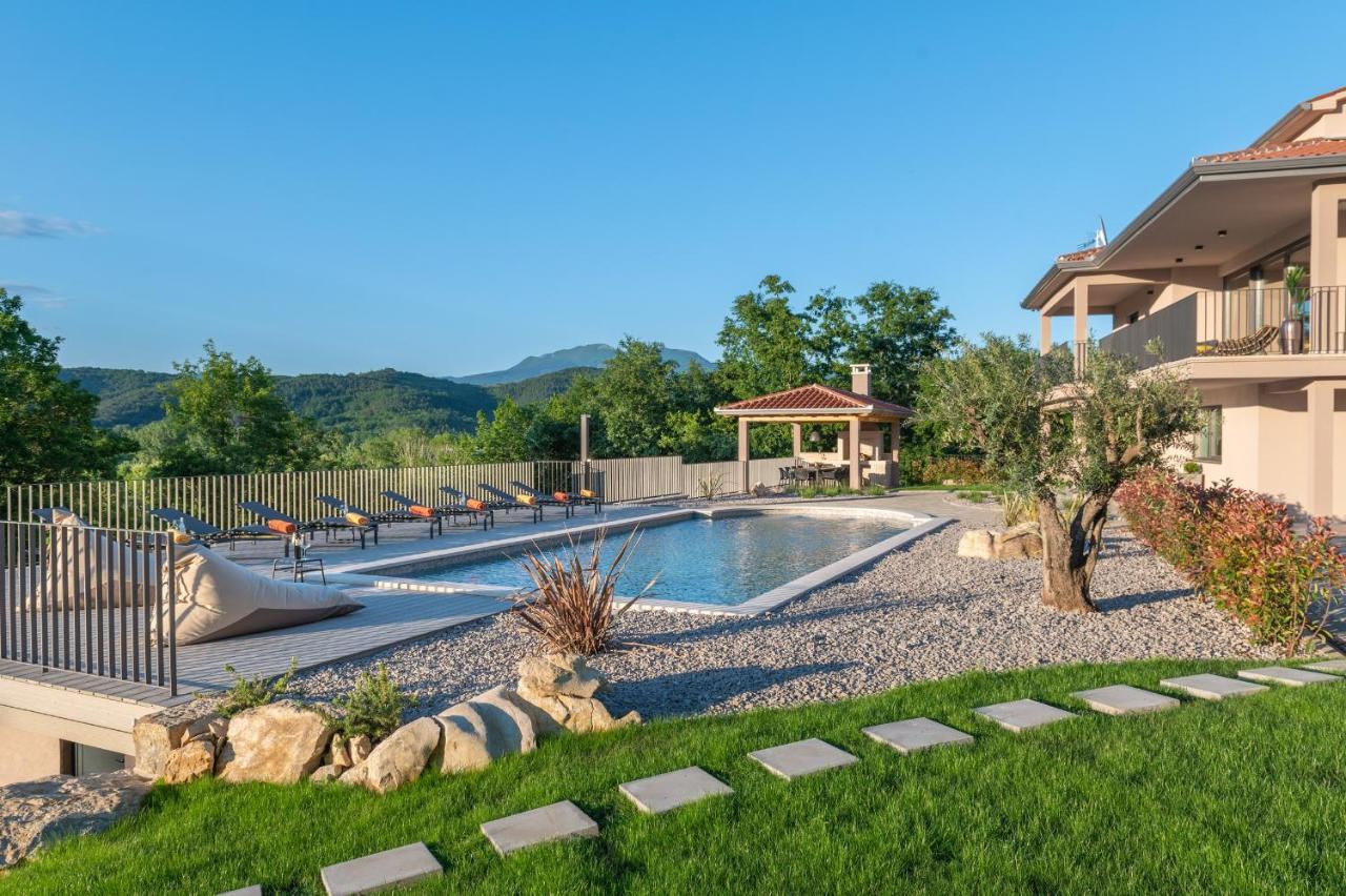 Luxury Villa Santa Cruz With Xl Pool And Jacuzzi Potpićan Eksteriør bilde