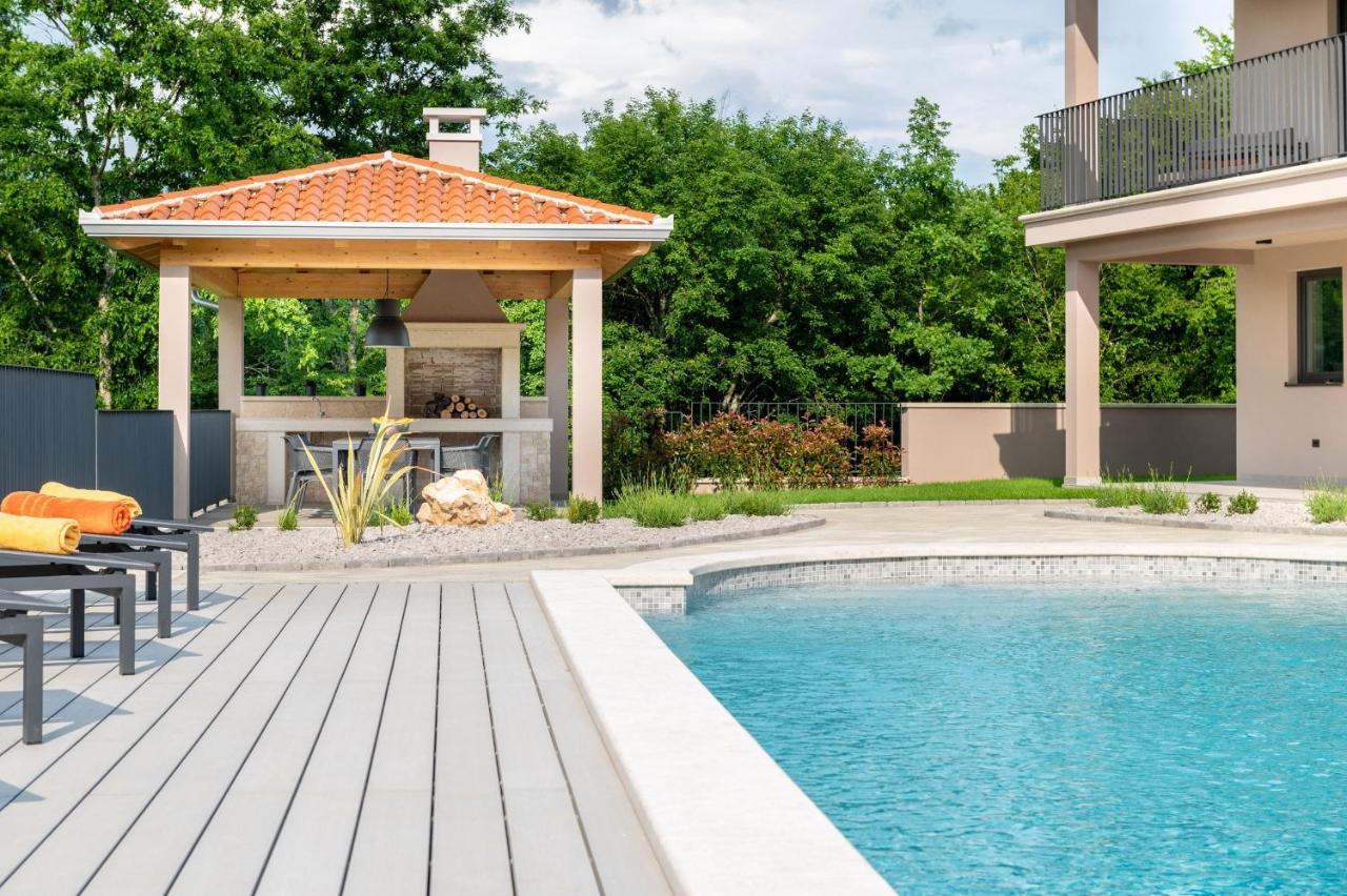 Luxury Villa Santa Cruz With Xl Pool And Jacuzzi Potpićan Eksteriør bilde