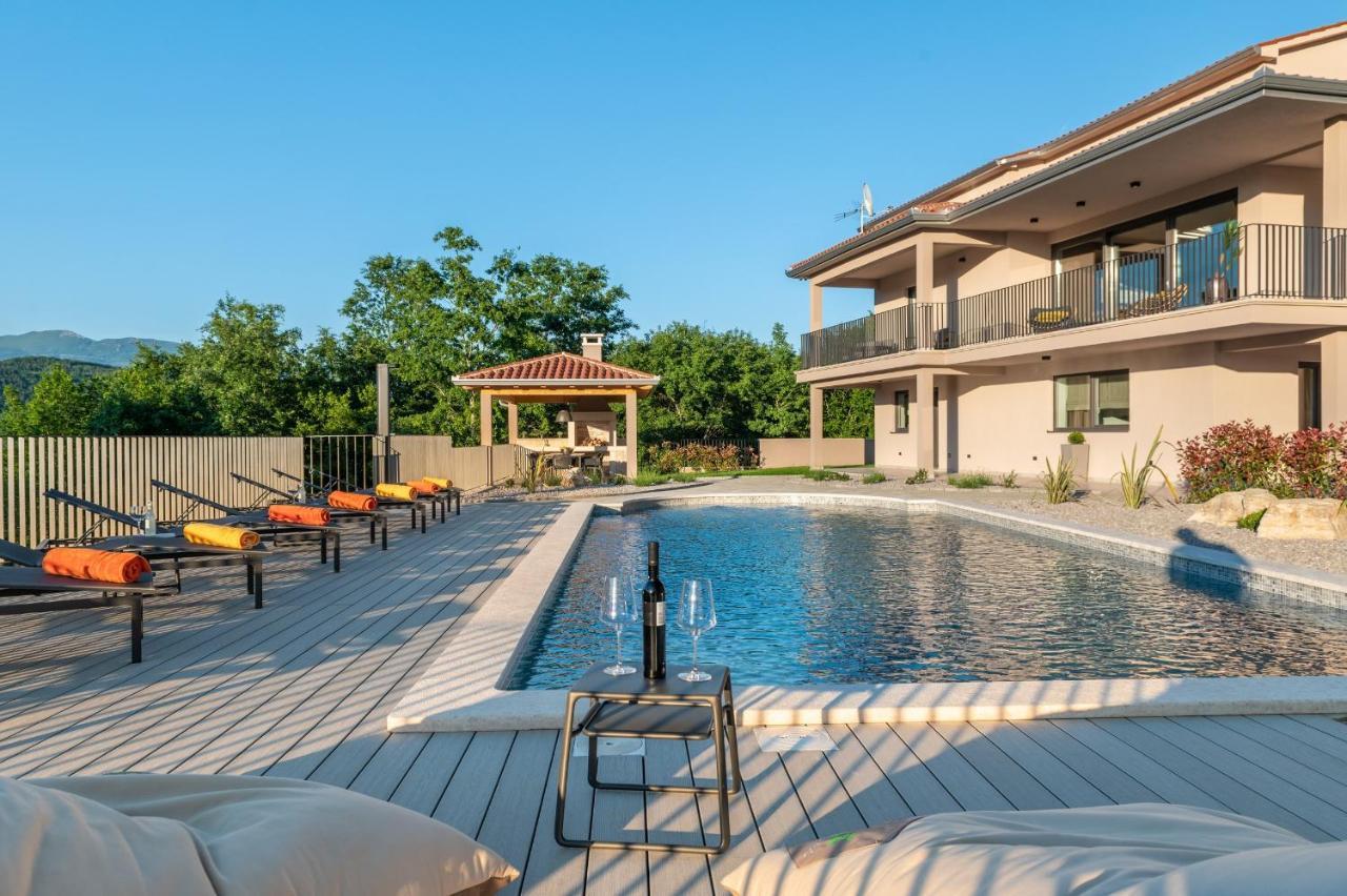 Luxury Villa Santa Cruz With Xl Pool And Jacuzzi Potpićan Eksteriør bilde