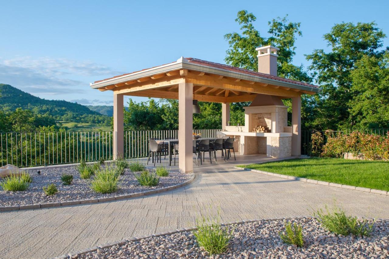 Luxury Villa Santa Cruz With Xl Pool And Jacuzzi Potpićan Eksteriør bilde