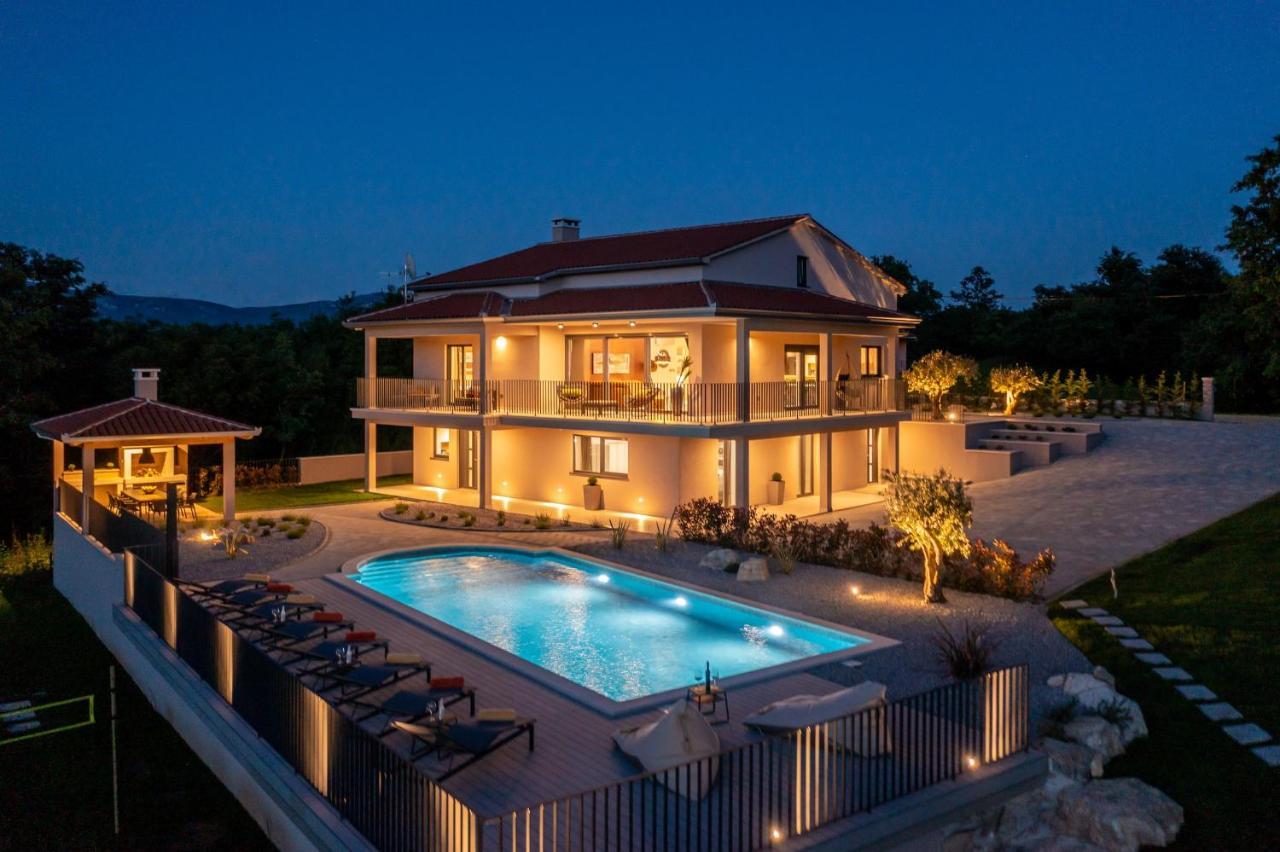 Luxury Villa Santa Cruz With Xl Pool And Jacuzzi Potpićan Eksteriør bilde